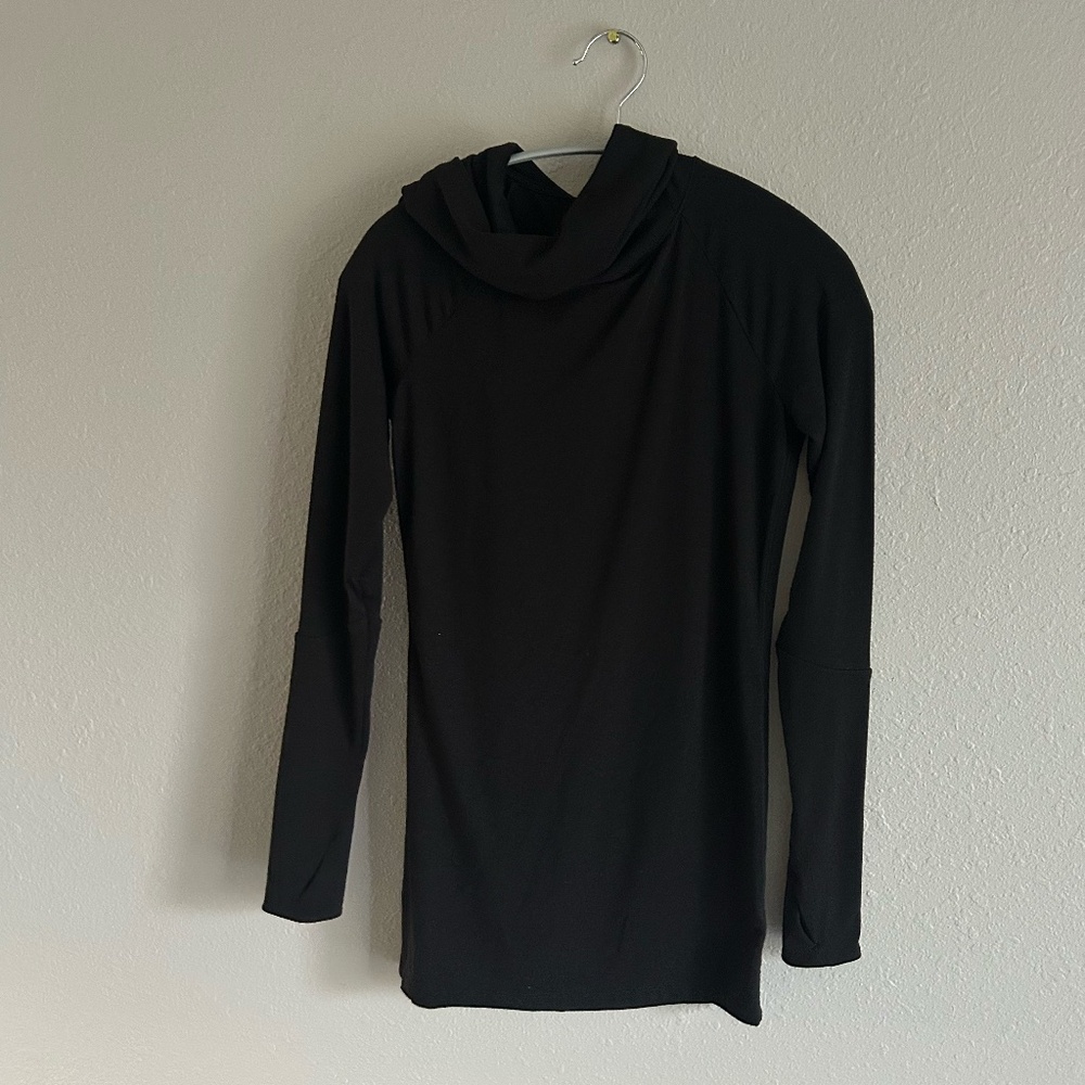 Athleta long sleeve hooded sweatshirt